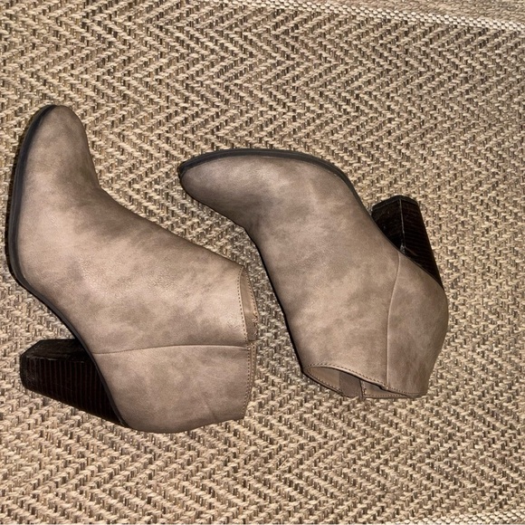 City Classified Womens Ankle Boots Size 9 Charcoal/med grey - Picture 3 of 7